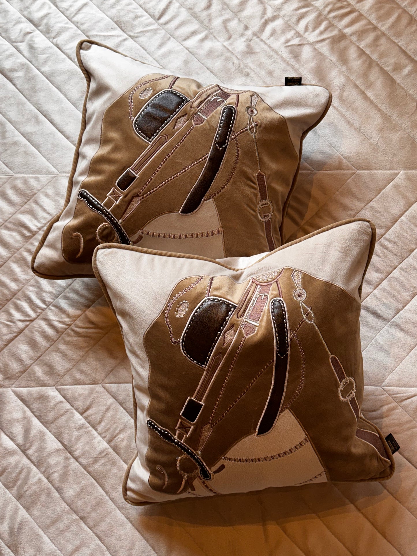 THE HORSE appliqué  CUSHION COVER