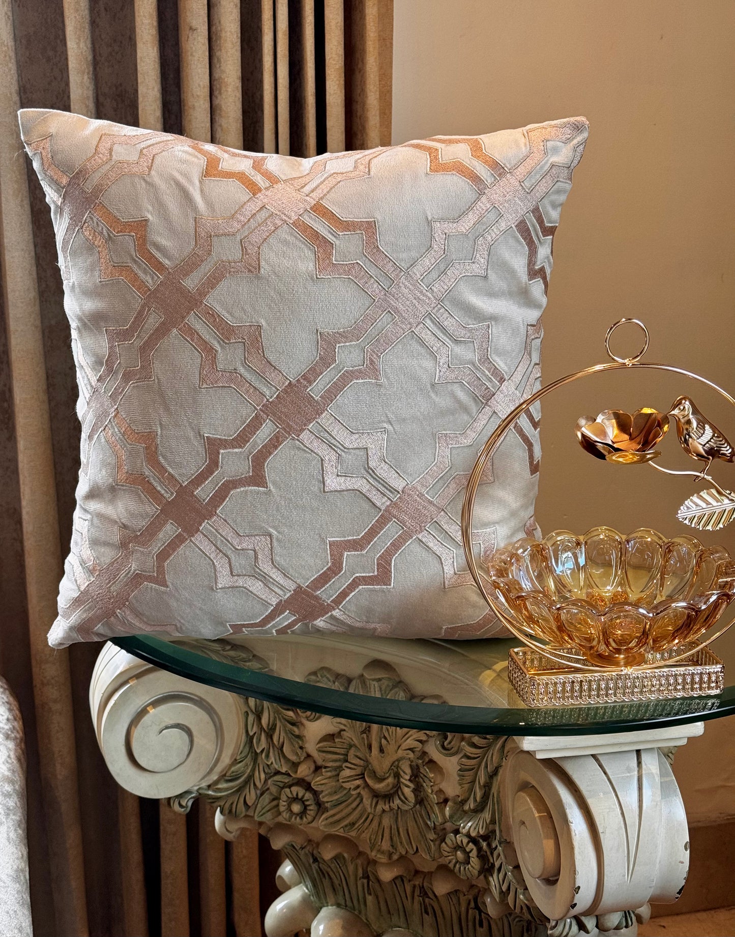 THE BEIGE STAR CUSHION COVER