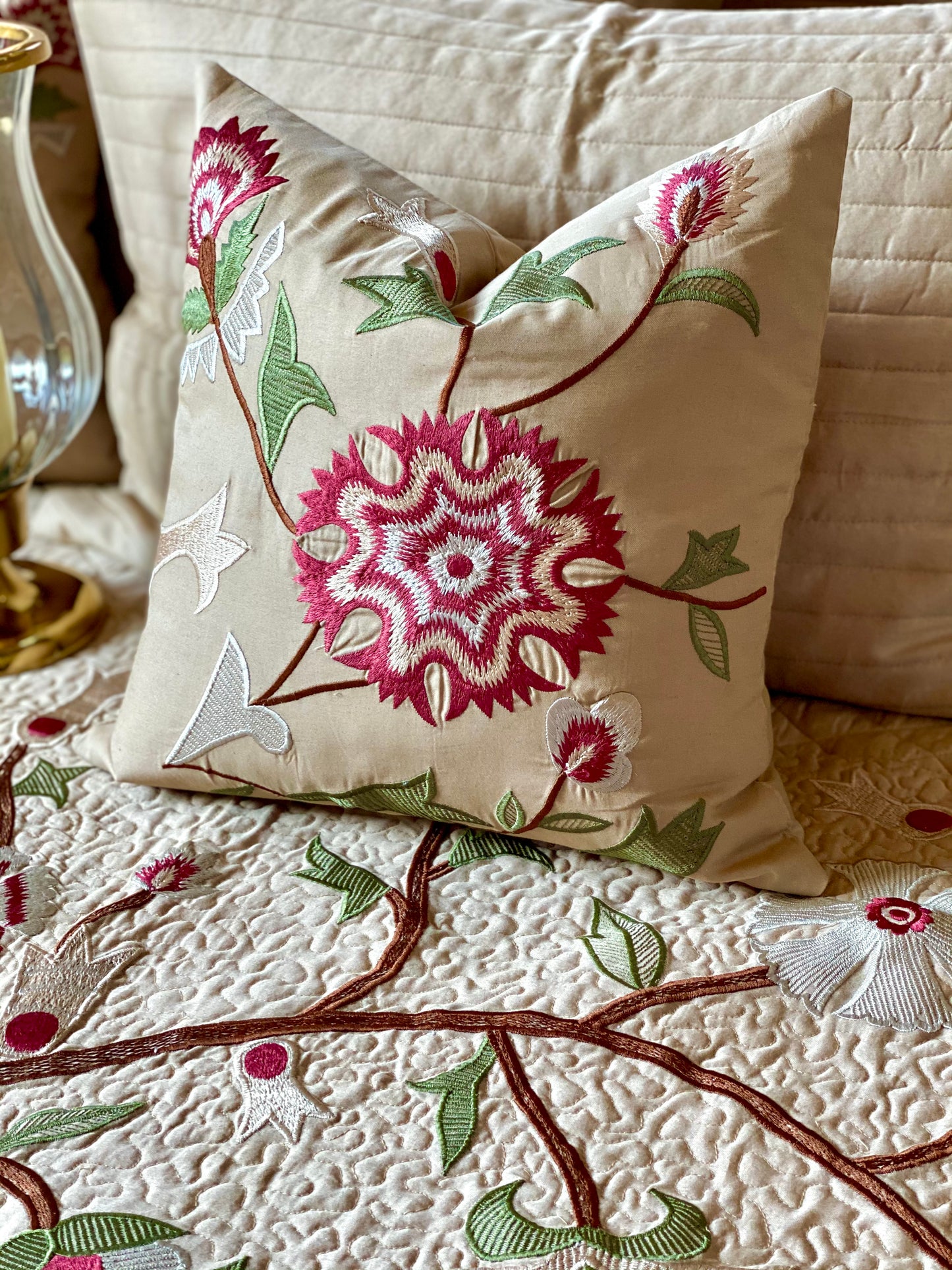 BEIGE HIBISCUS BEDDING SET