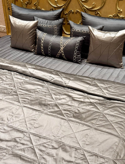 THE GREY SEPHORA QUILT SET