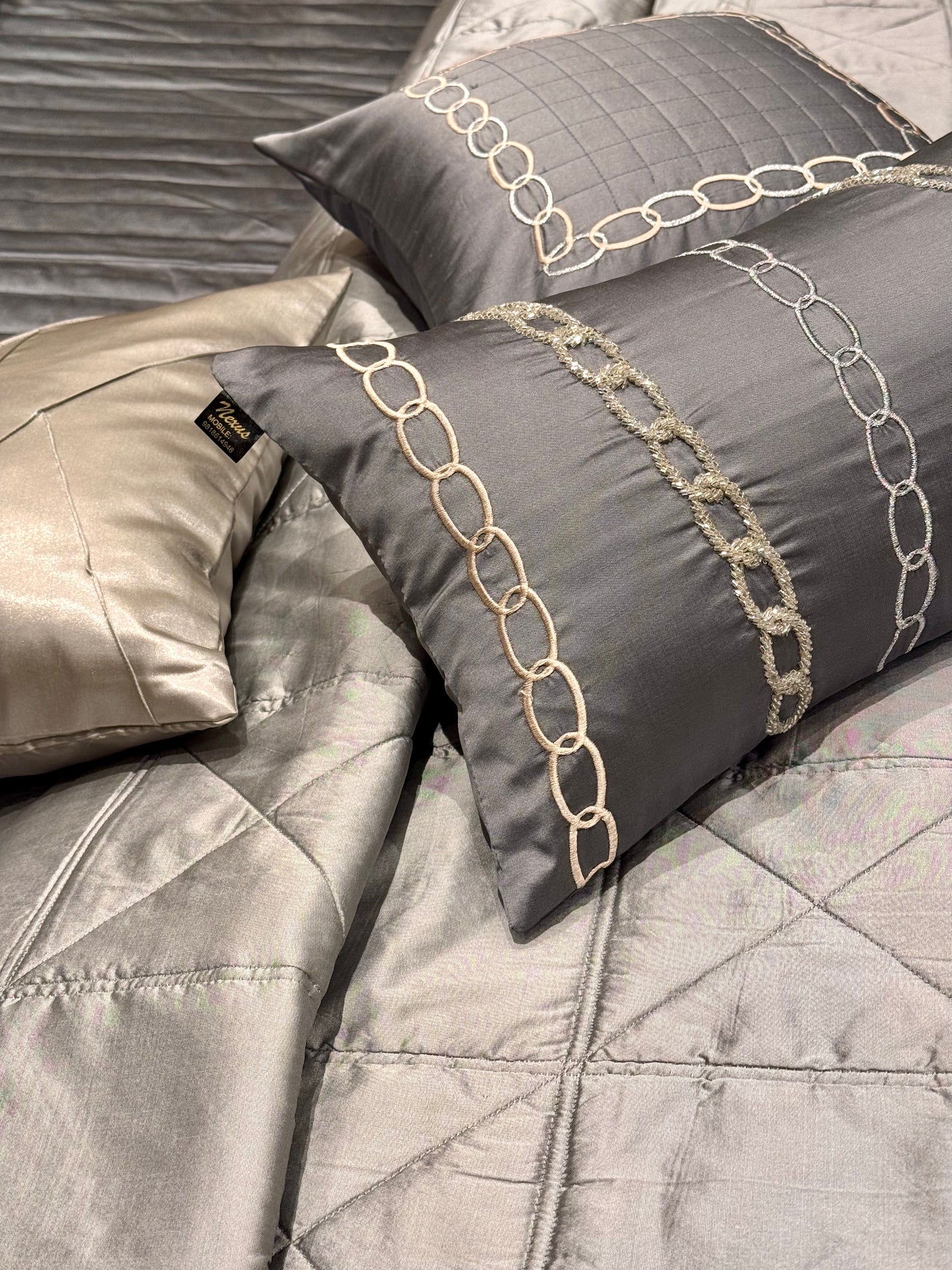 THE GREY SEPHORA QUILT SET