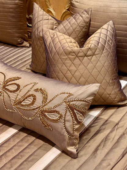 THE GOLD PLUSH BEDDING SET