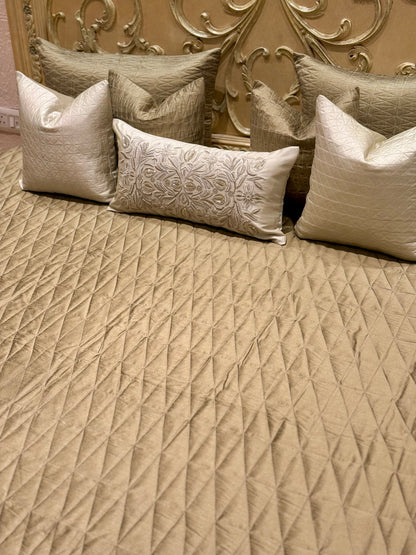 The Gold Paragon Bedding Set