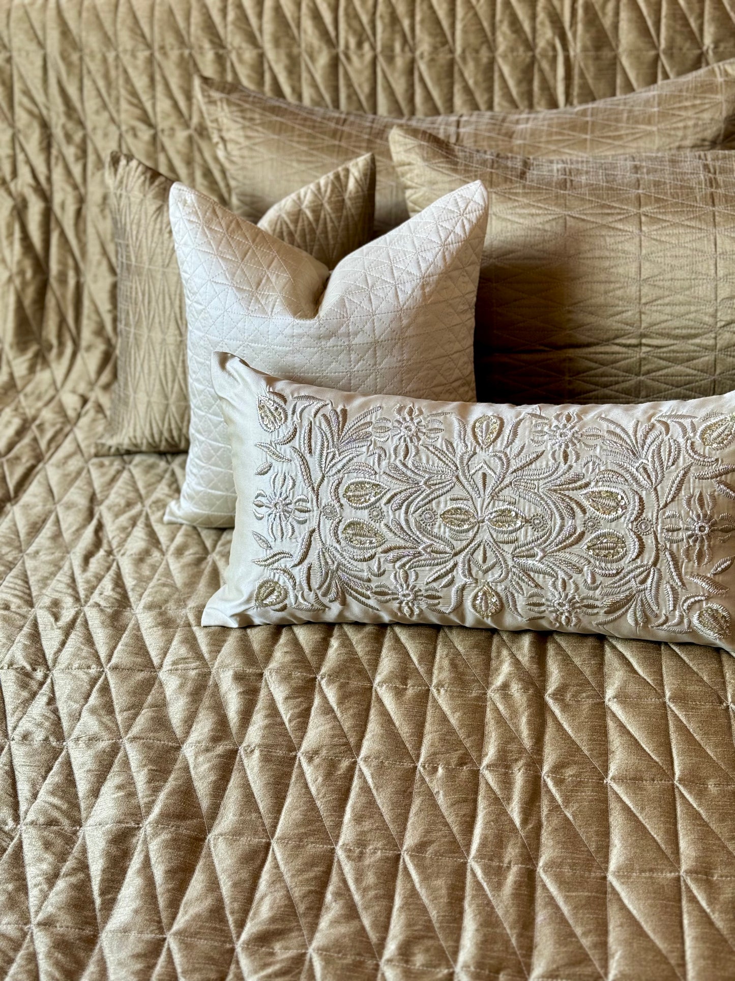 The Gold Paragon Bedding Set