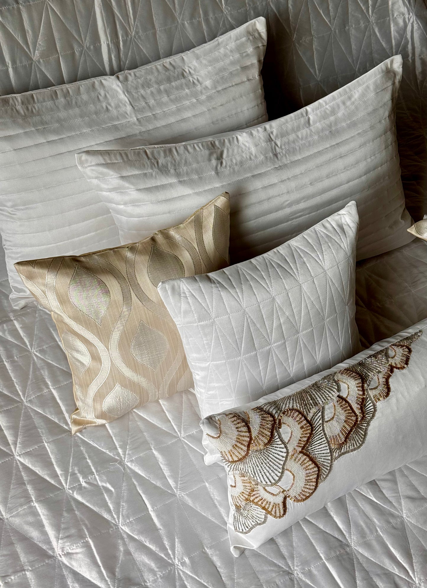 OFF-WHITE SEASHELL BEDDING SET