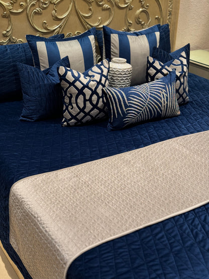 THE BLUE PALM LEAF BEDDING SET