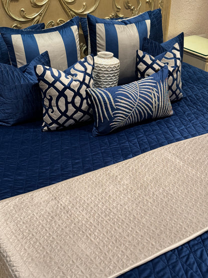 THE BLUE PALM LEAF BEDDING SET