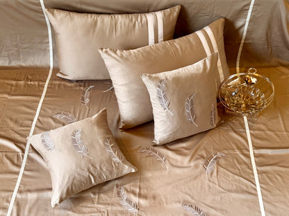 THE BEIGE FEATHER BEDSHEET