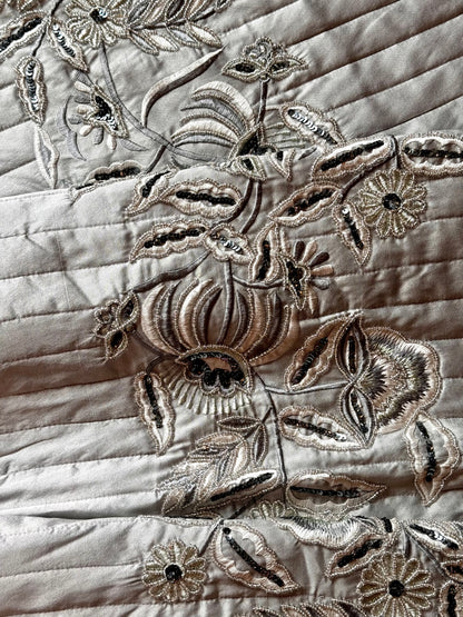 THE SILVER ORCHID BED RUNNER