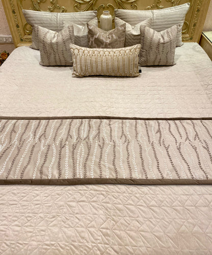 The Birchwood Bedding Set