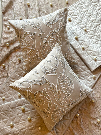 THE CARVING CUSHION COVER