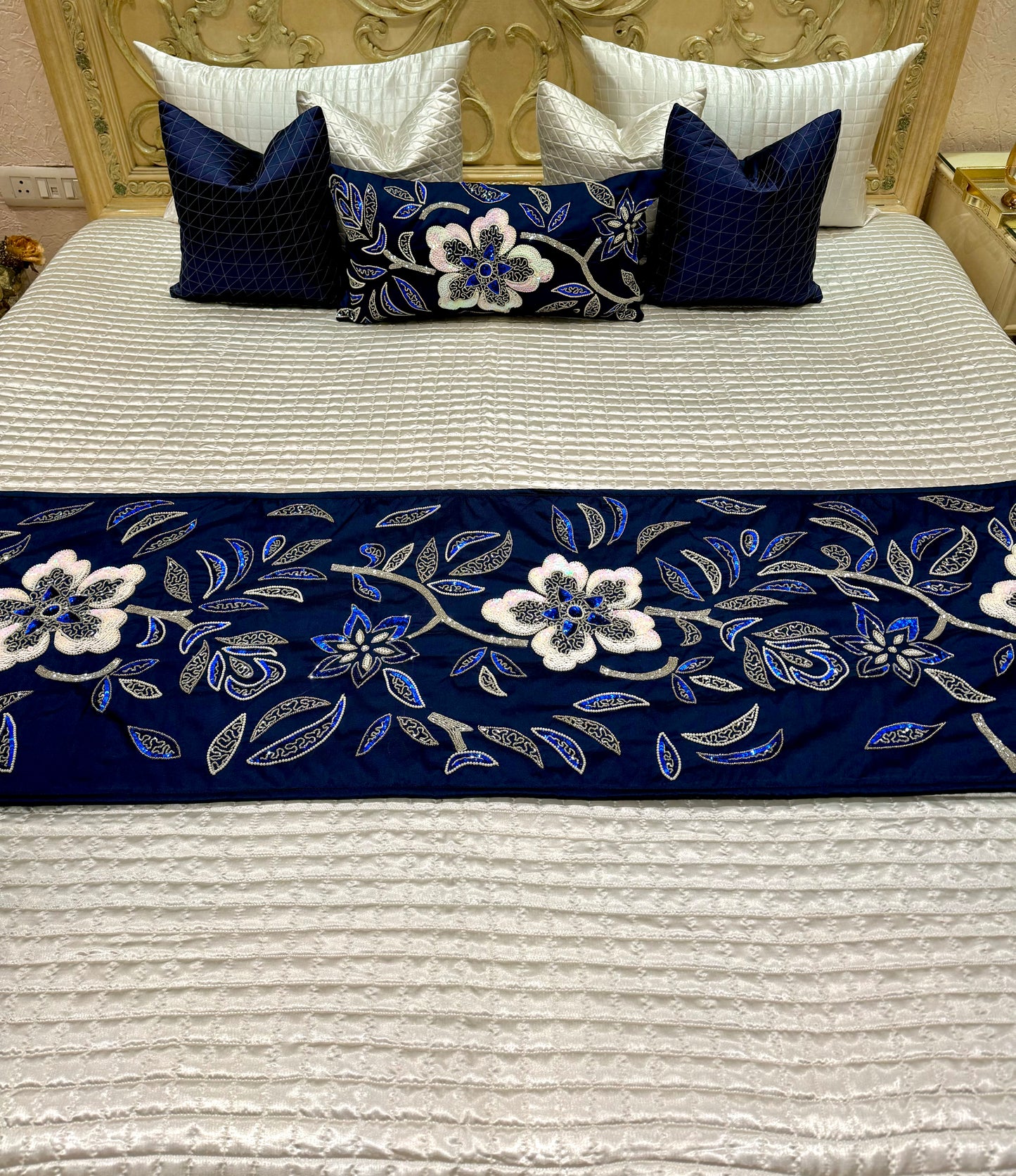 THE BLUE GARDEN BEDDING SET