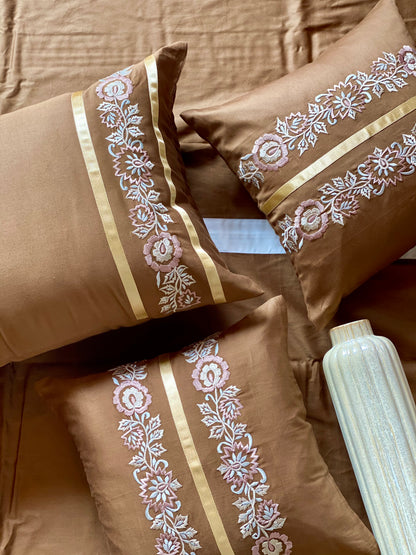 THE BROWN DAISY BEDSHEET