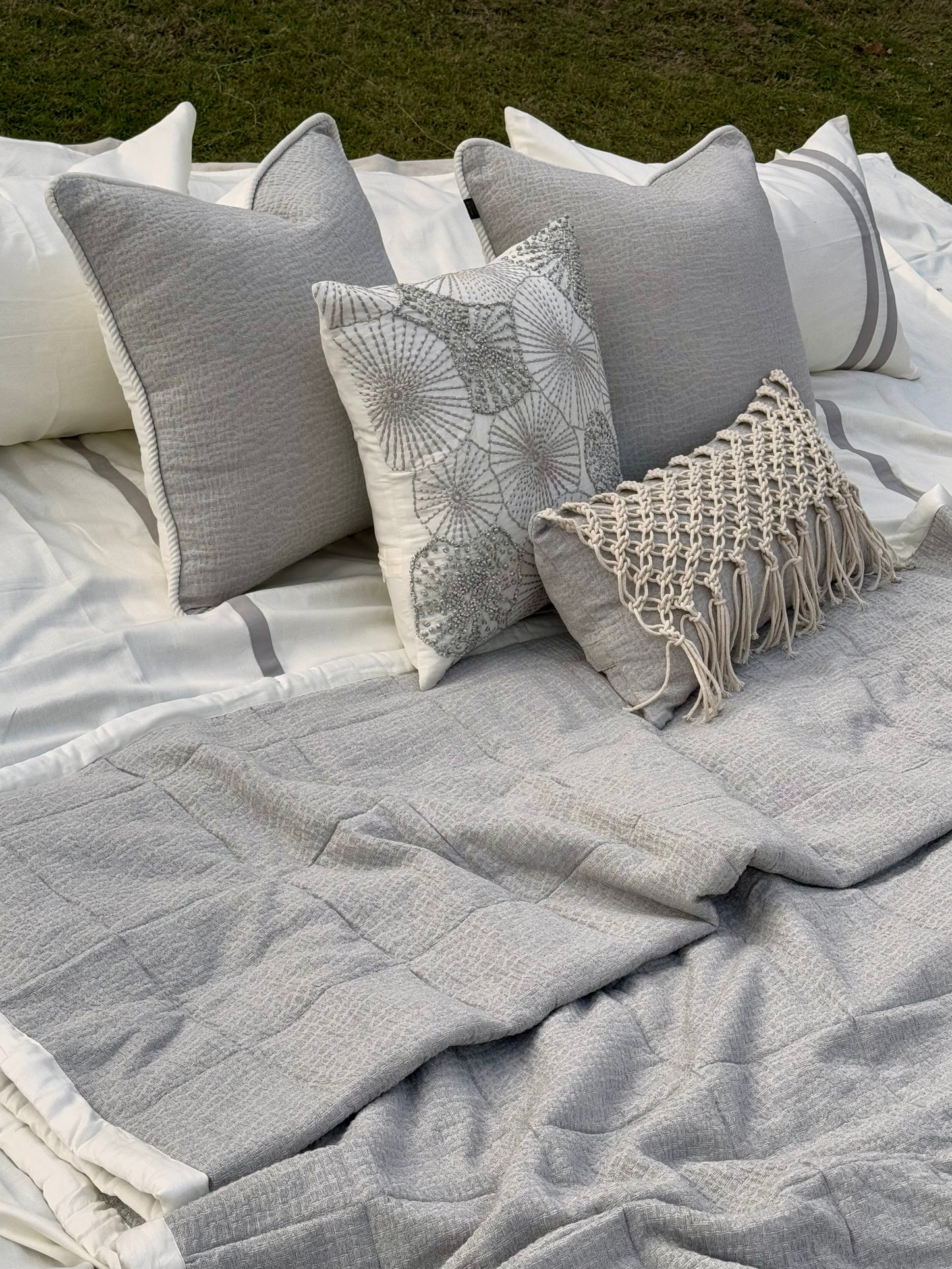 THE GREY MINK BEDDING SET