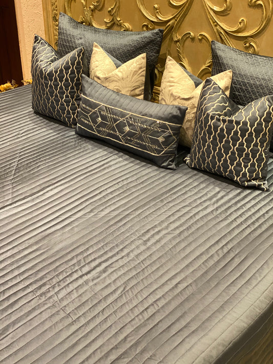 THE GREY SYMPHONY BEDDING SET