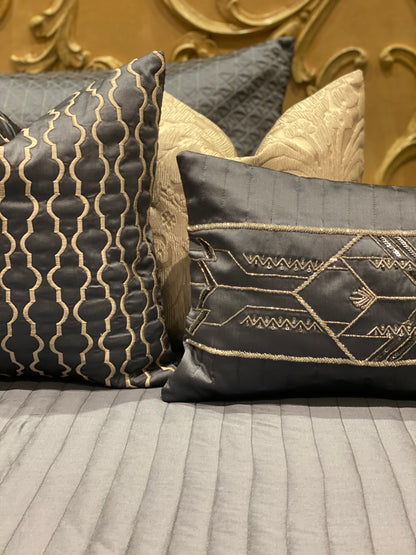 THE GREY SYMPHONY BEDDING SET