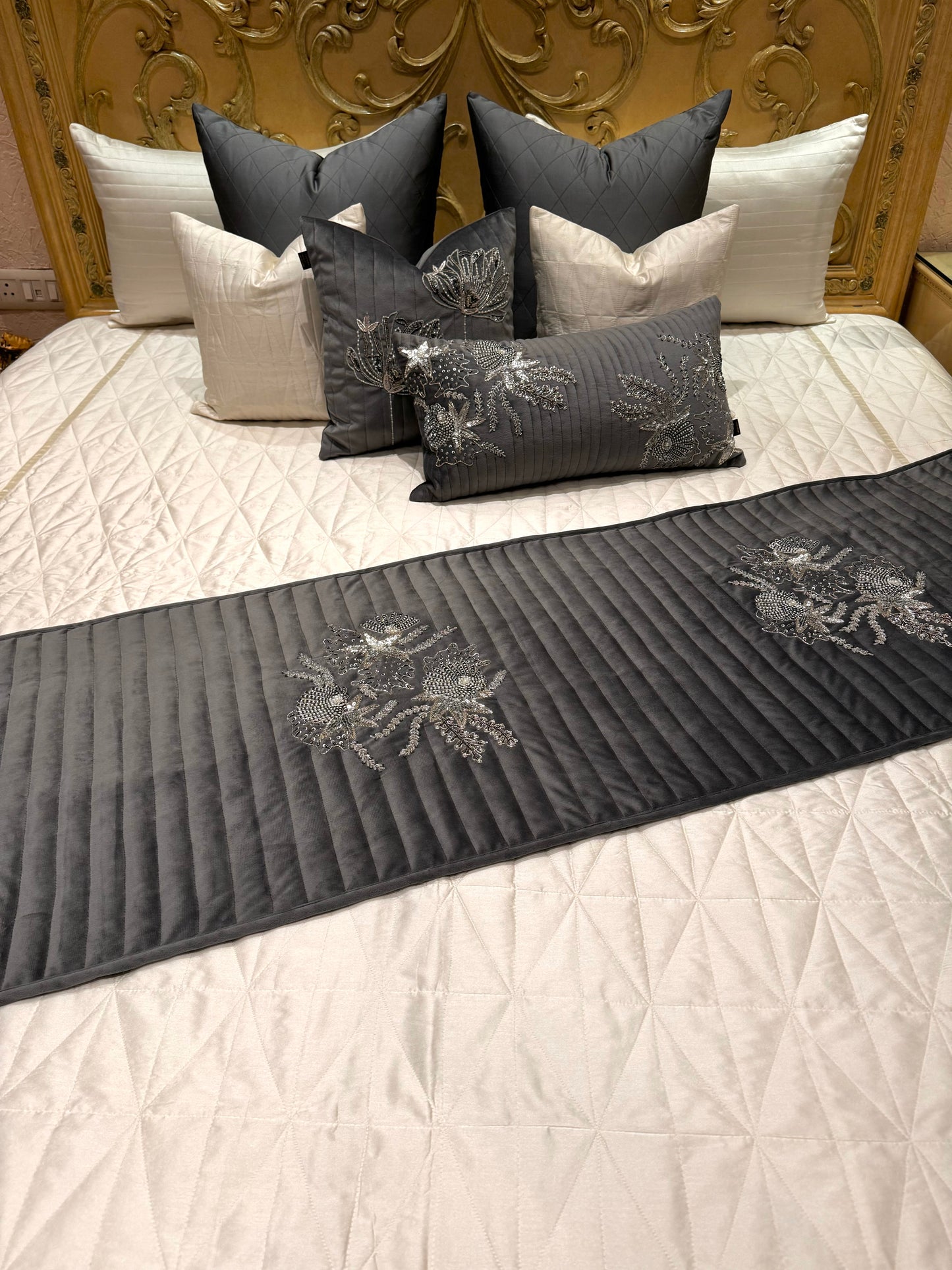 THE GREY SEA REEF BEDDING SET