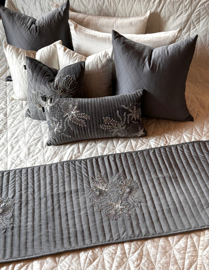 THE GREY SEA REEF BEDDING SET