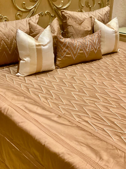 THE PEACH WAVES BEDDING SET