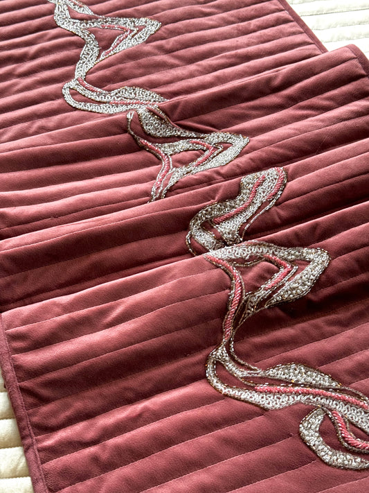 THE PINK MOLTEN BED RUNNER