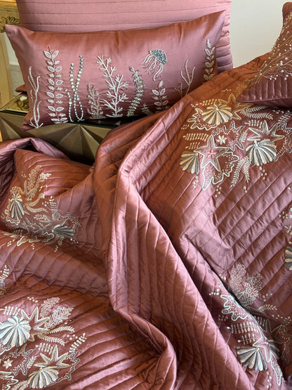 THE PINK OCEANS HEART BEDDING SET