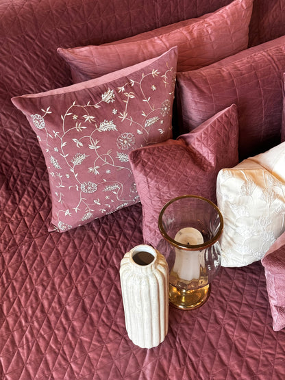 The Pink Iris Bedding Set