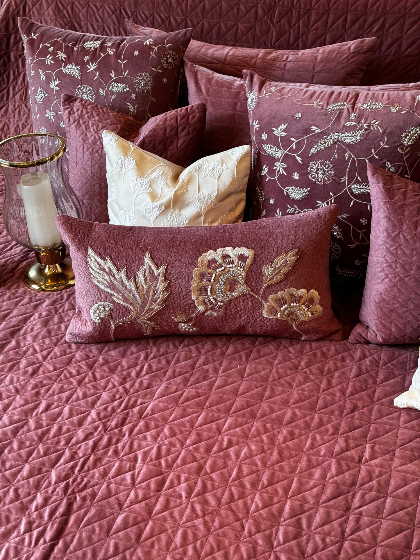 The Pink Iris Bedding Set