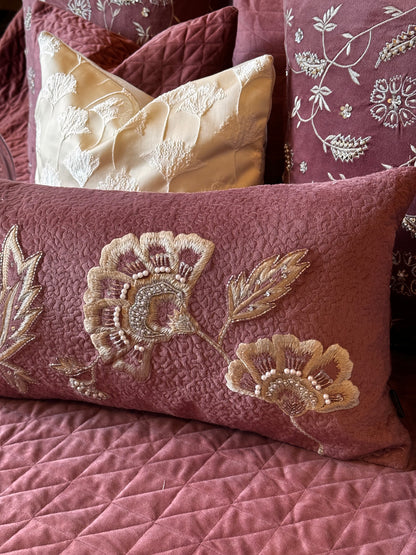 The Pink Iris Bedding Set