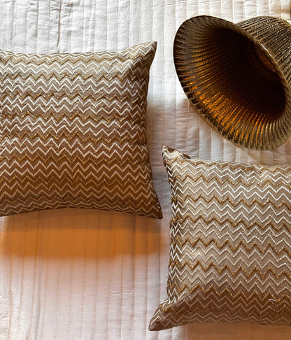 THE GOLD SERPENTI CUSHION COVER