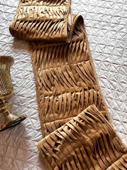 THE GOLD PLEATED BED RUNNER