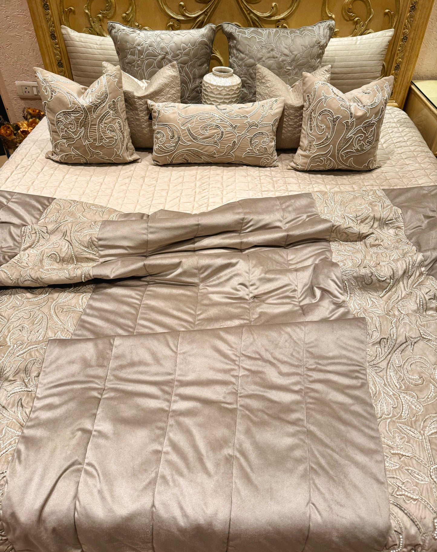 THE CARVING QUILT SET