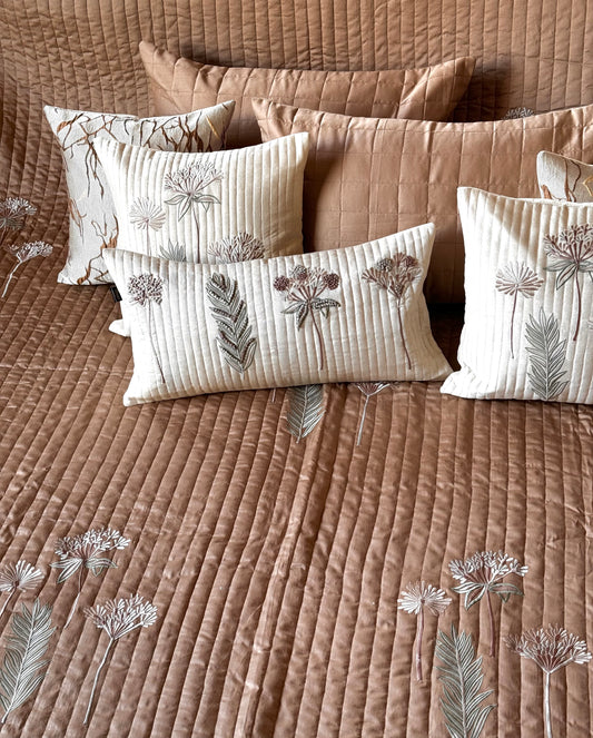 THE CARAMEL SHRUB BEDDING SET