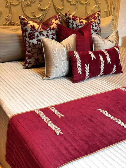 THE MAROON SPECTRA BEDDING SET