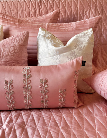 THE BLUSH CLOUD BEDDING SET