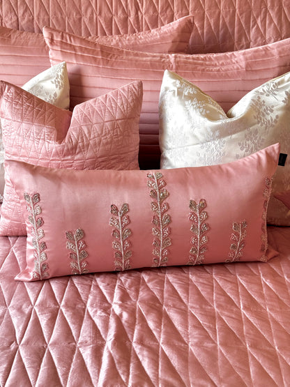 THE BLUSH CLOUD BEDDING SET