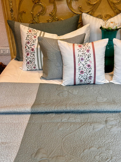 THE SHRUB ROSE QUILT SET