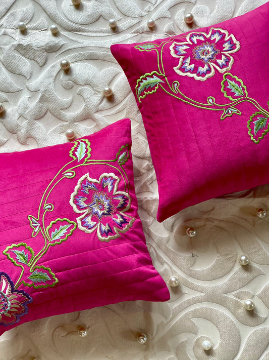 THE PINK FLORAL CUSHION COVER