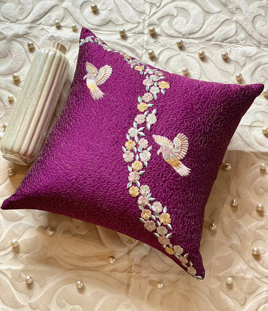 THE WINE HUMMINGBIRD CUSHION COVER