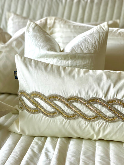 THE PEARL DREAMS BEDDING SET