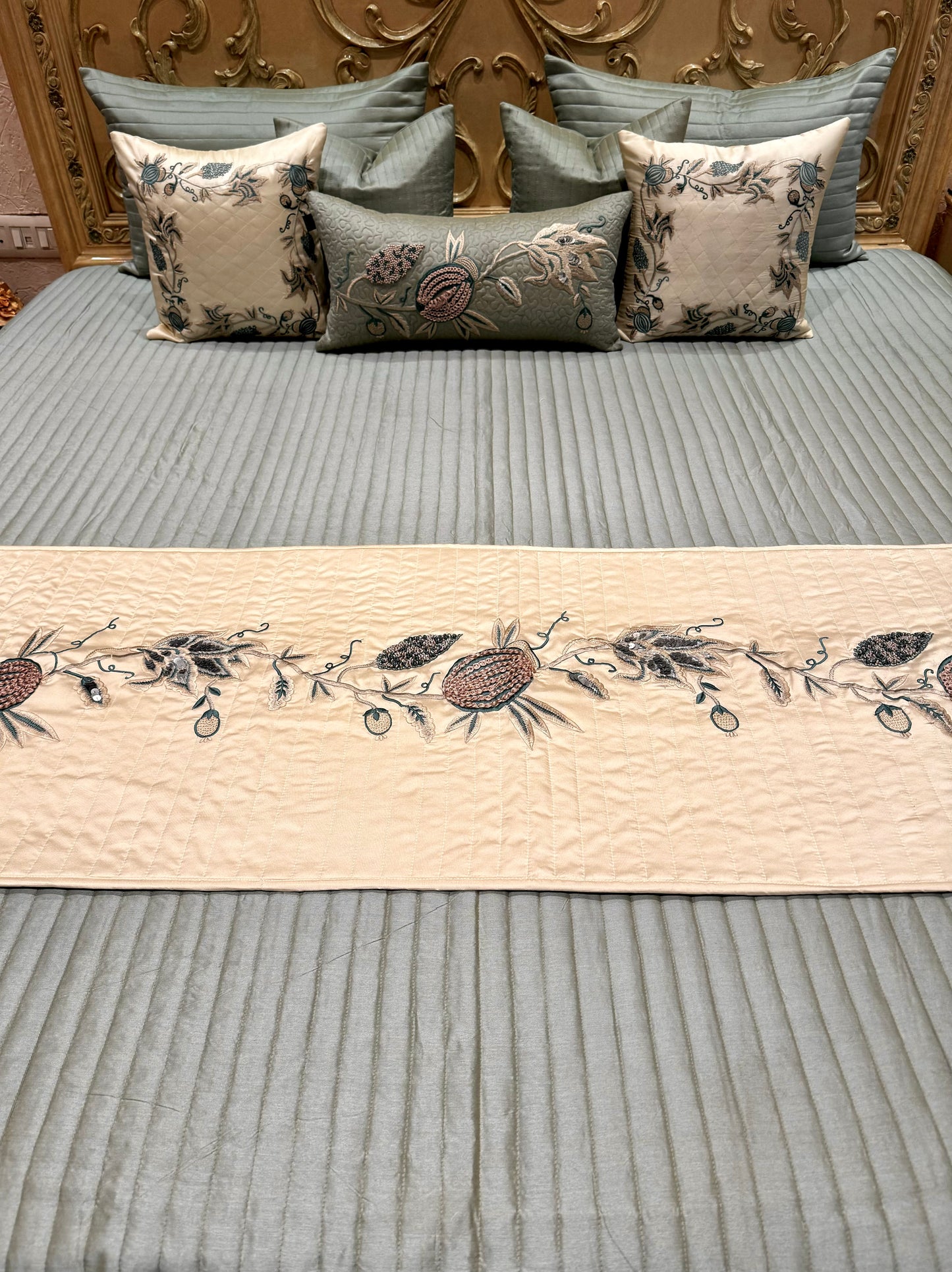 THE CITRUS SET WITH BED RUNNER