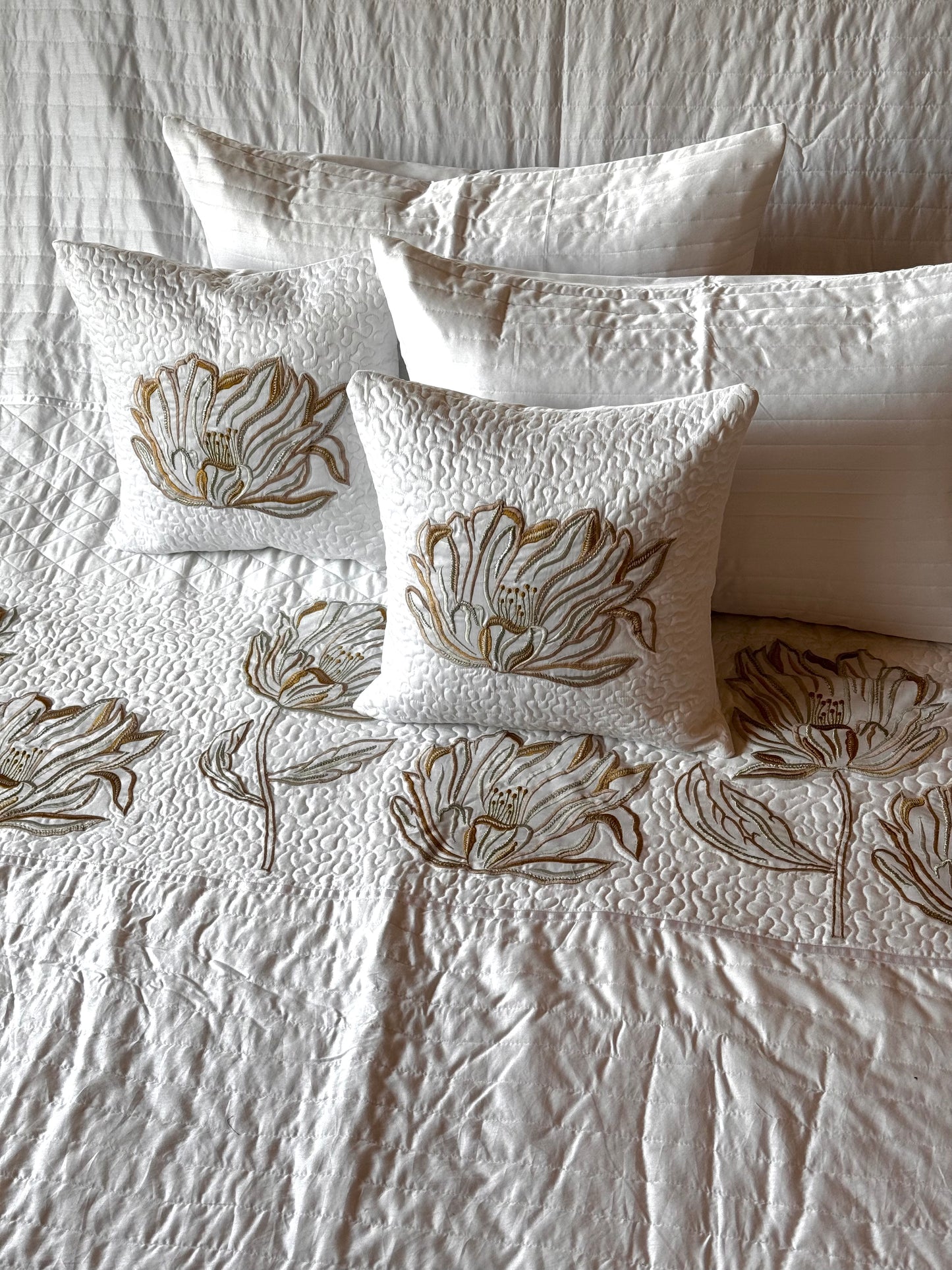 THE JULIET BEDDING SET