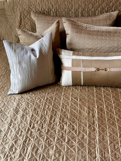 THE GOLD STERLING BEDDING SET