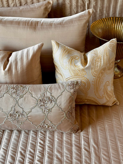 THE GOLD CHAMPAGNE BEDDING SET