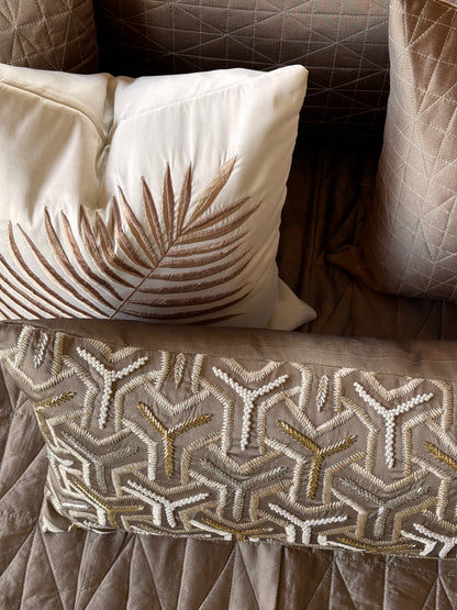 THE BROWN KNIT BEDDING SET