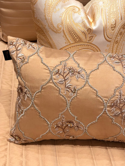 THE GOLD CHAMPAGNE BEDDING SET