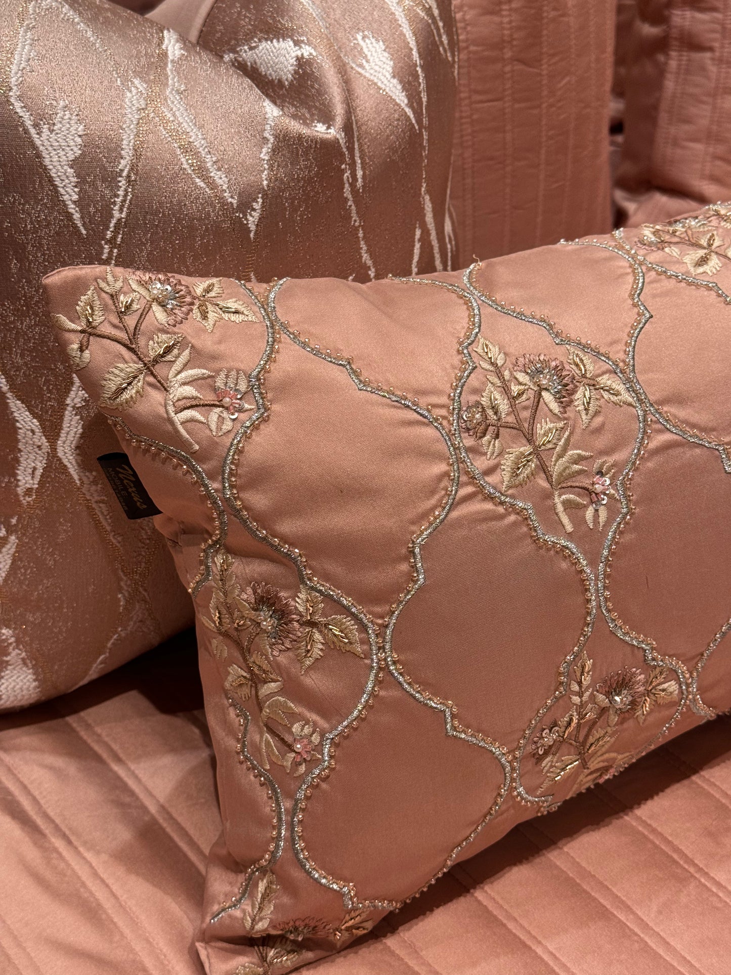 THE PINK CHAMPAGNE BEDDING SET