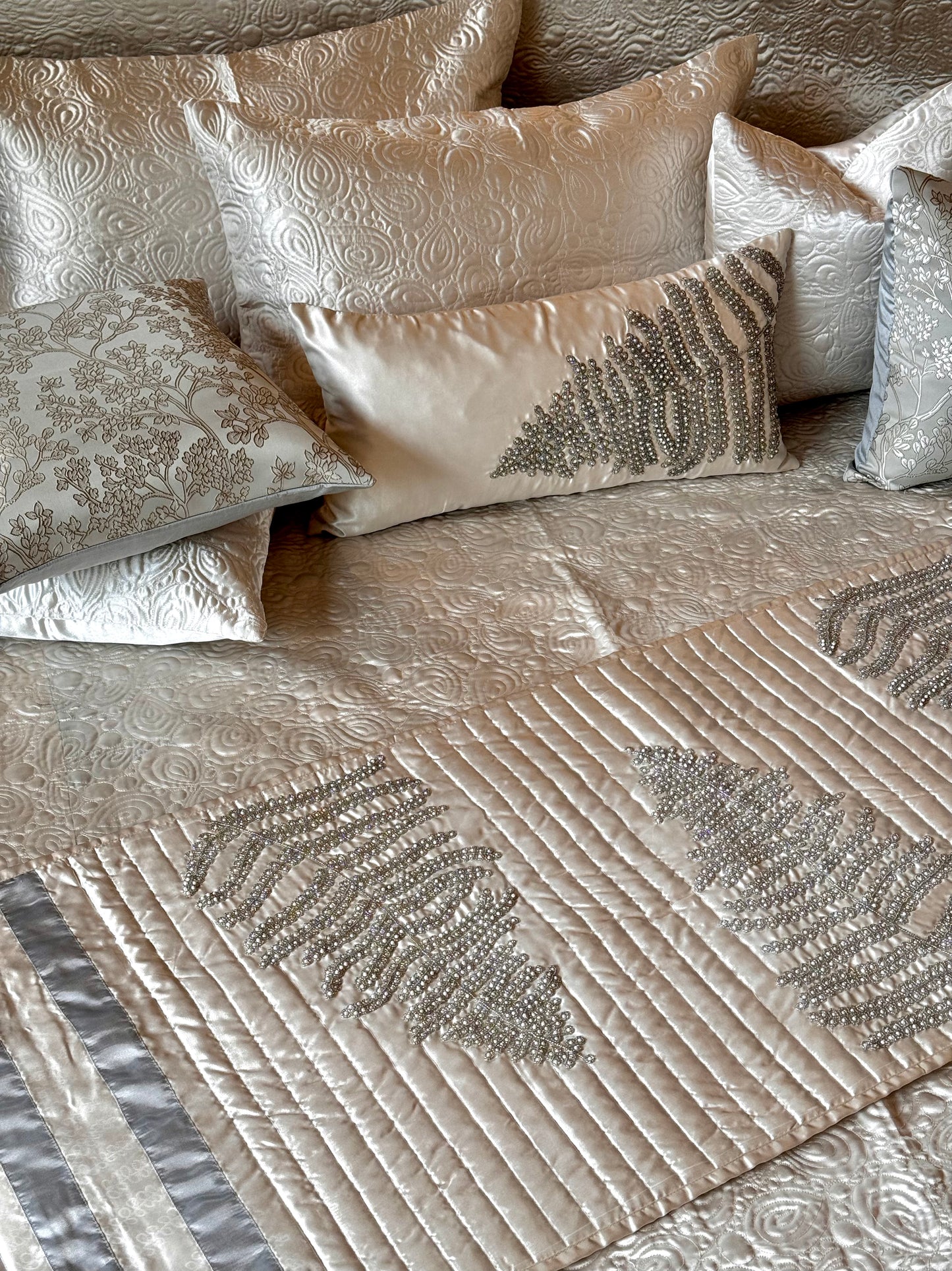 The Pearl Fern Bedding Set