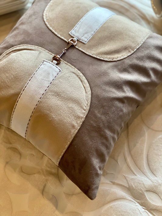 THE HORSE BIT CUSHION COVER