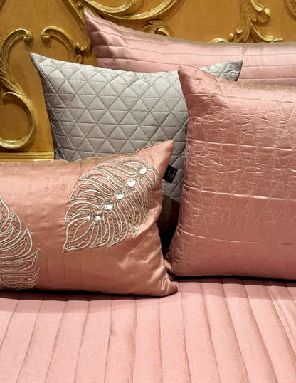 THE PINK FALL BEDDING SET