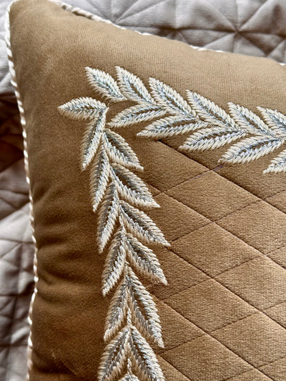 THE LEAF SUEDE CUSHION COVER